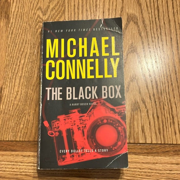 Michael Connelly Paperback Book Set - Picture 5 of 9